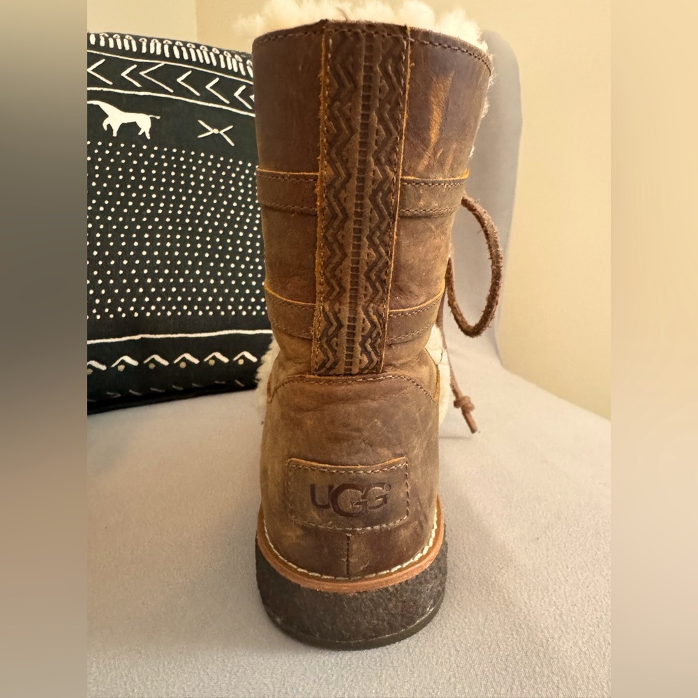 Like new Uggs hard sole leather boots